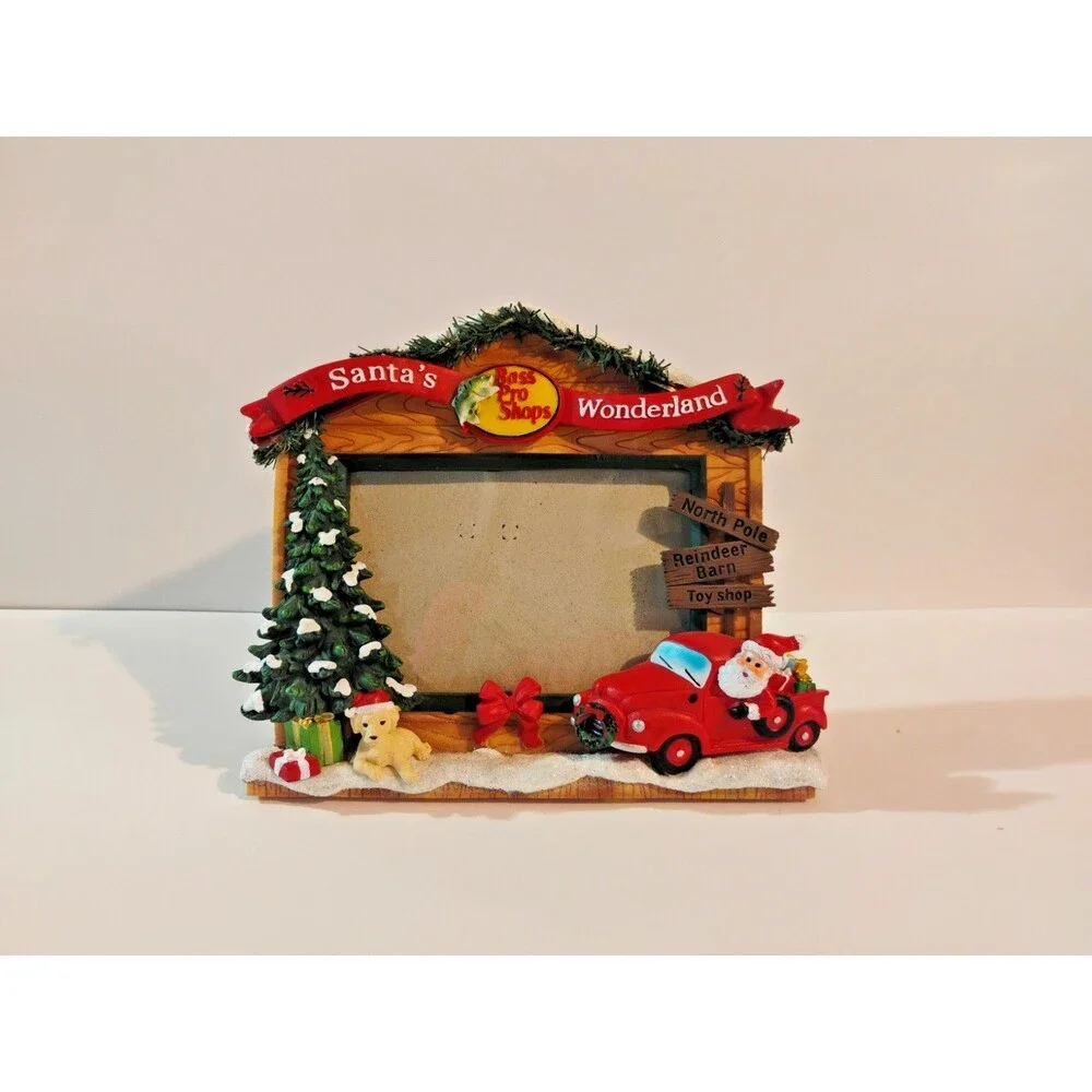 BASS PRO SHOPS SANTA'S WONDERLAND LED PHOTO FRAME